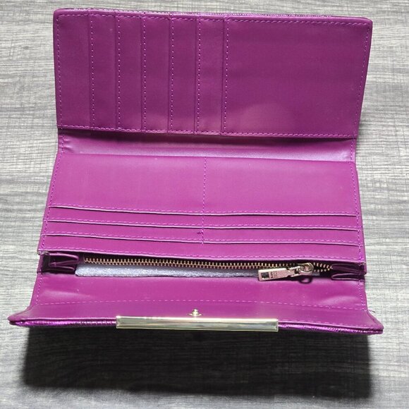 BCBG Purple Scales Trifold Wallet - New - Picture 2 of 4